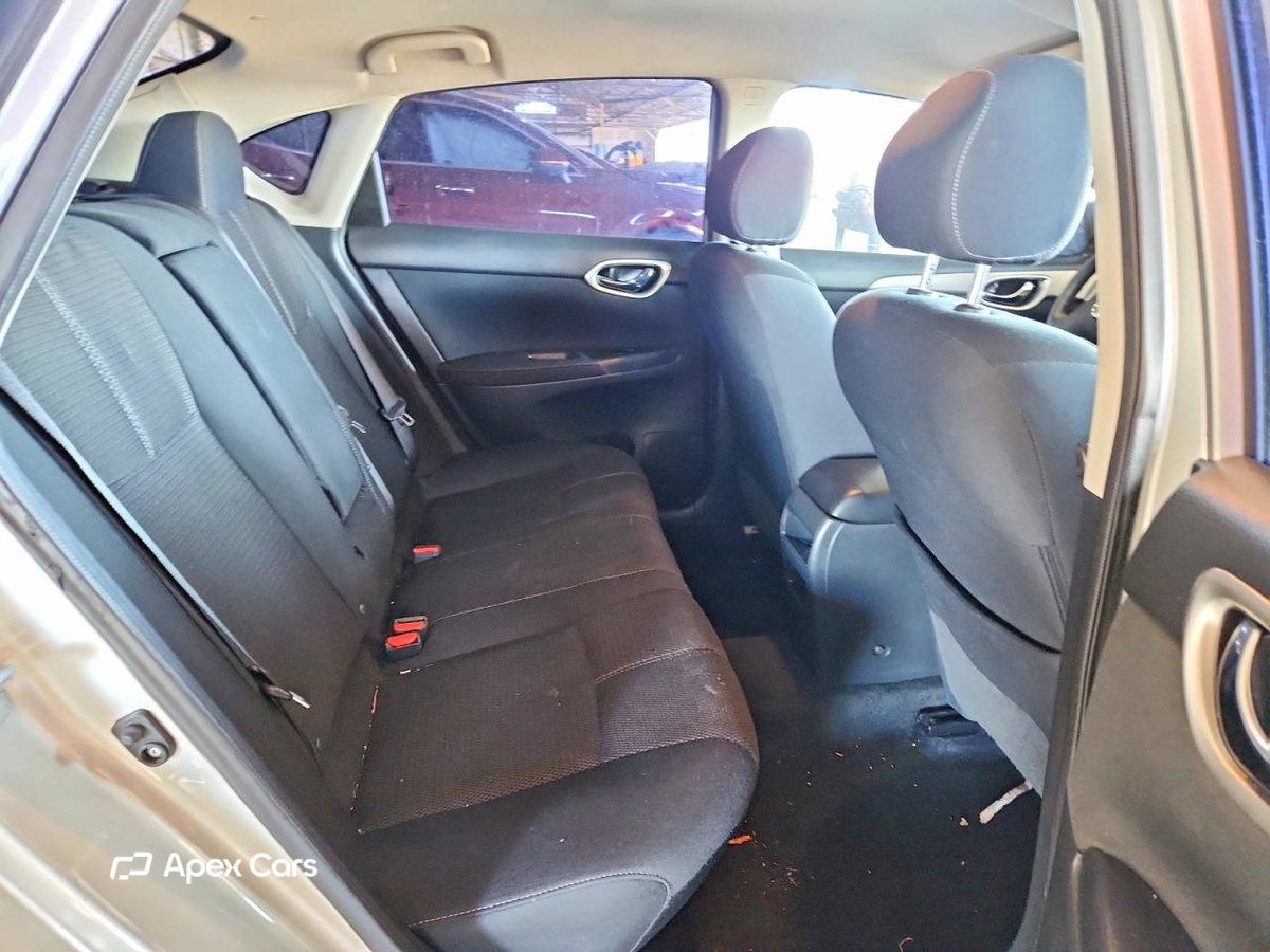 Nissan Sentra 2015
