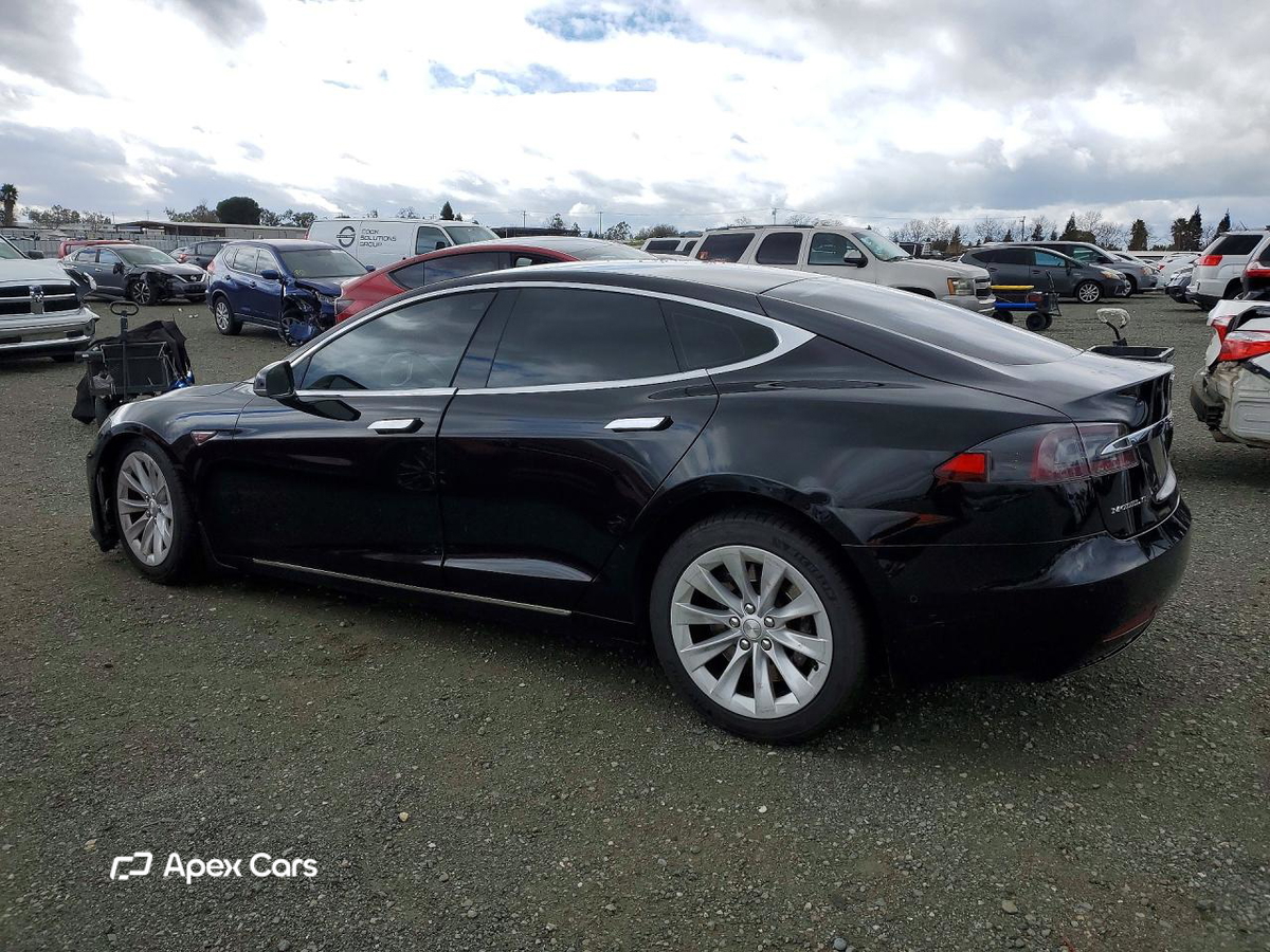 Tesla Model S 2016