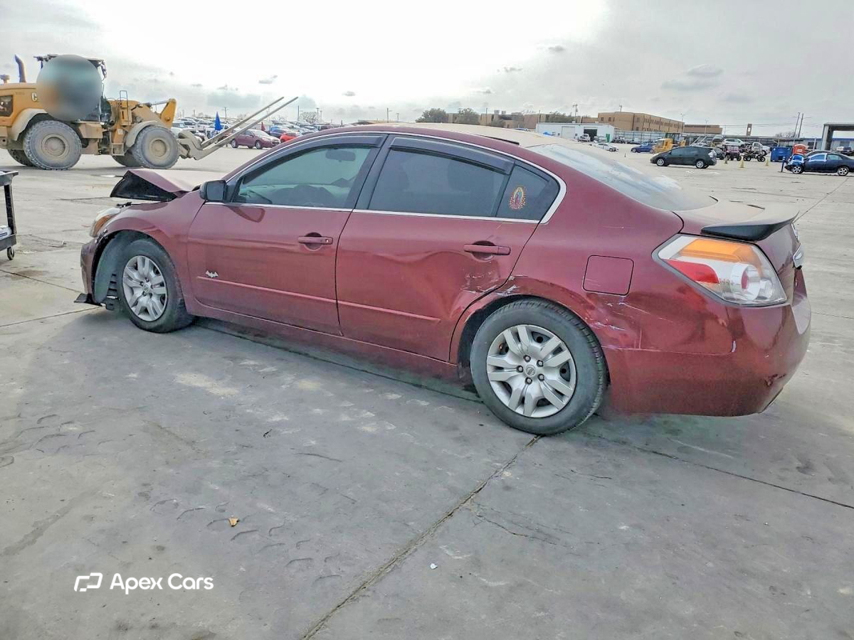 Nissan Altima 2012