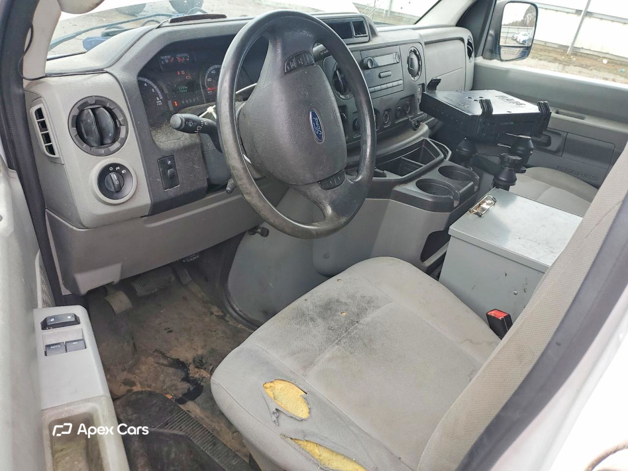 Ford Econoline 2014