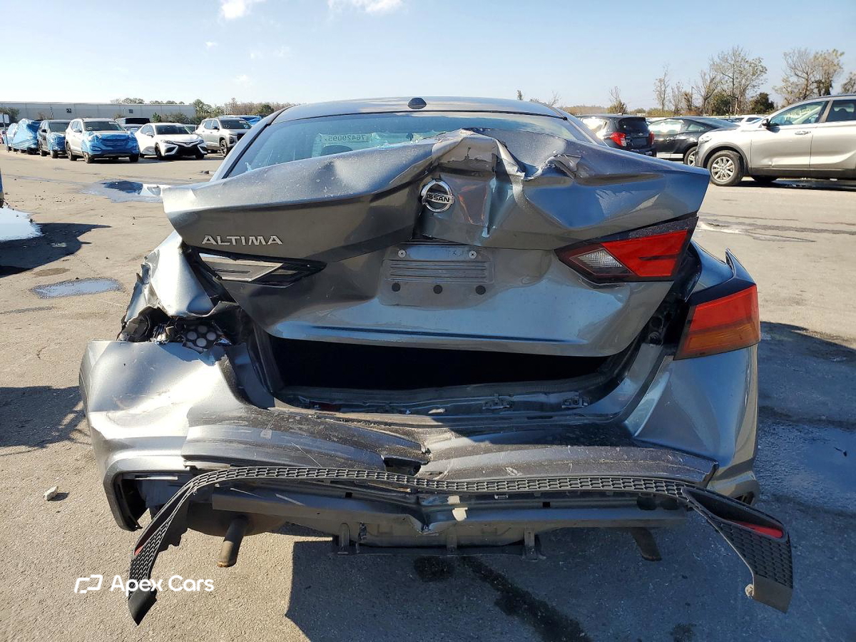 Nissan Altima 2019