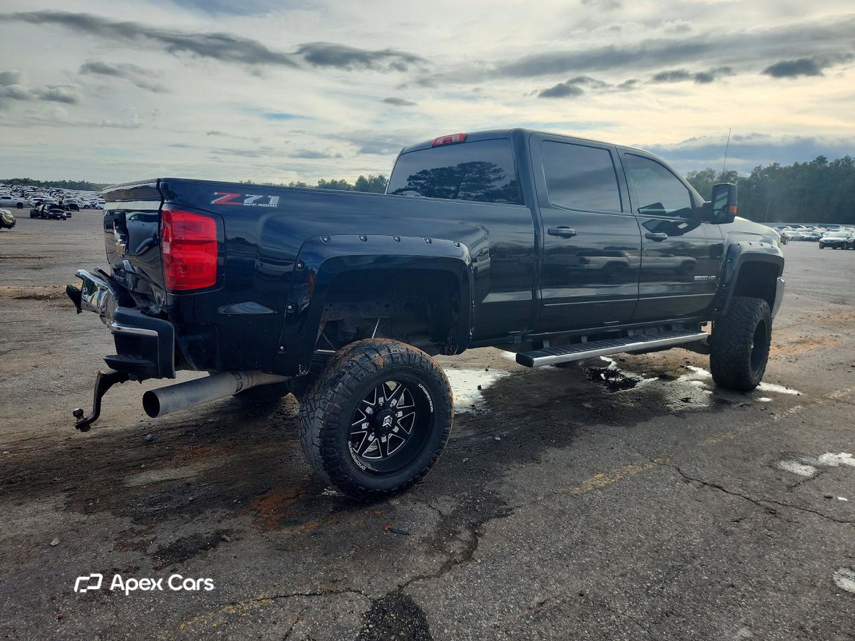 Chevrolet Silverado 2018