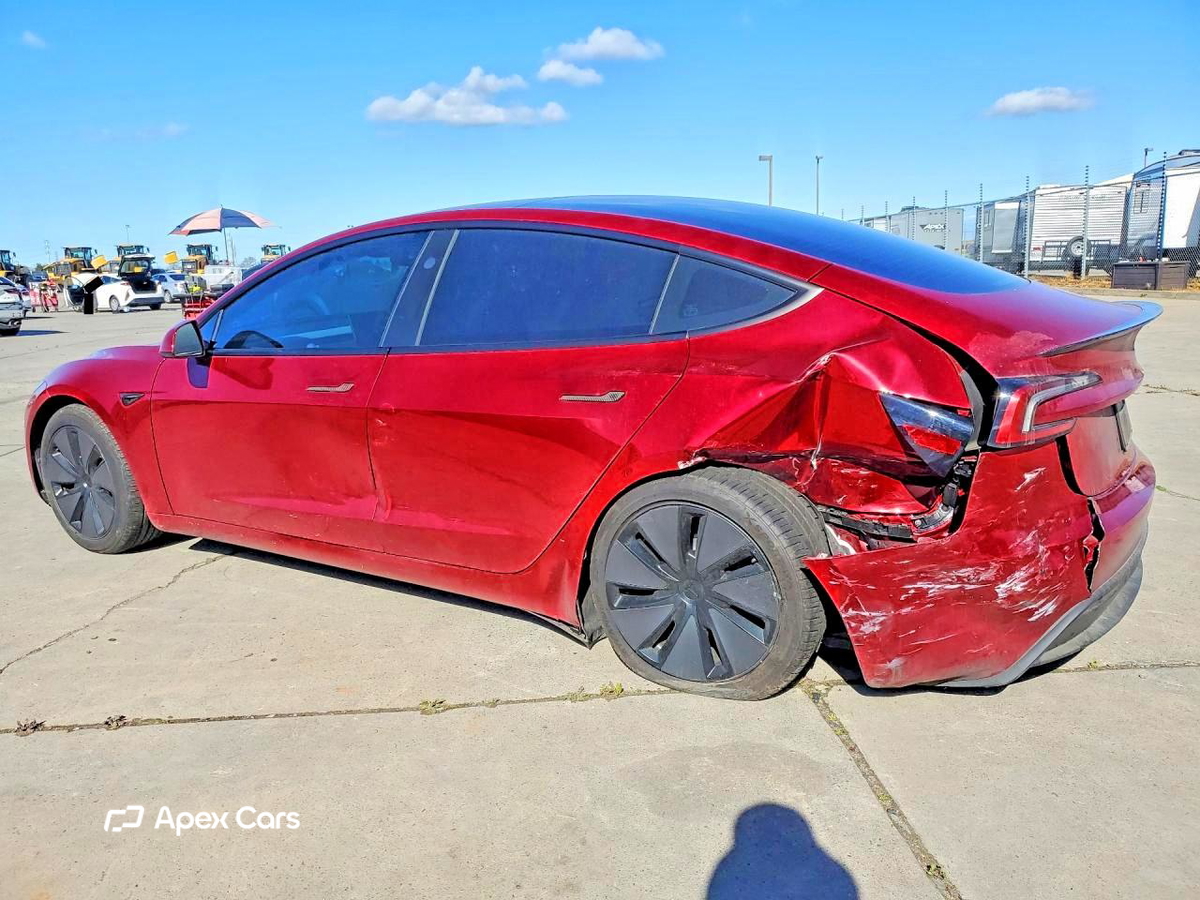 Tesla Model 3 2025