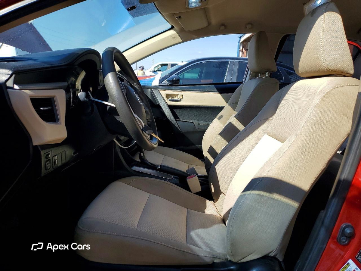 Toyota Corolla 2015