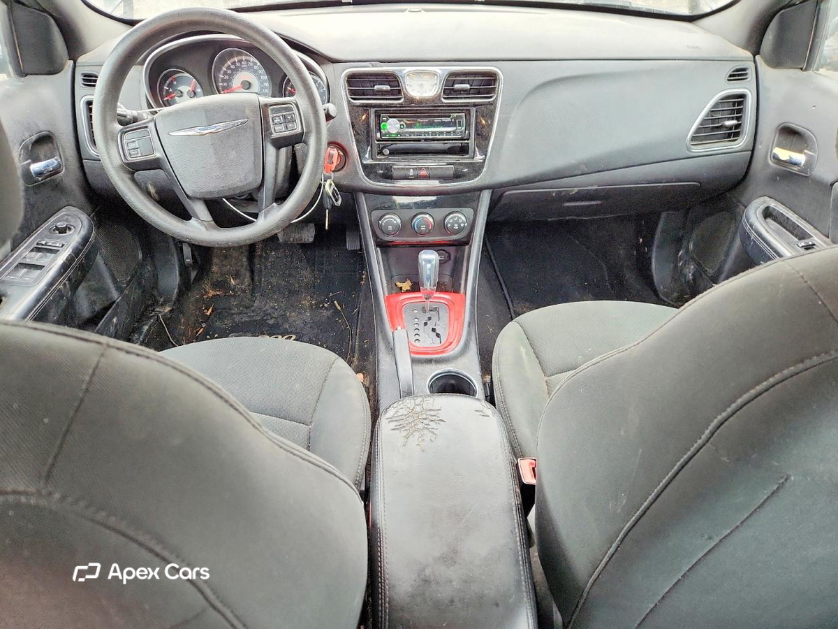 Chrysler 200 2012