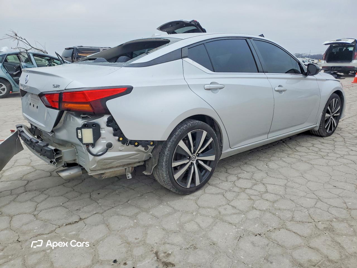 Nissan Altima 2019