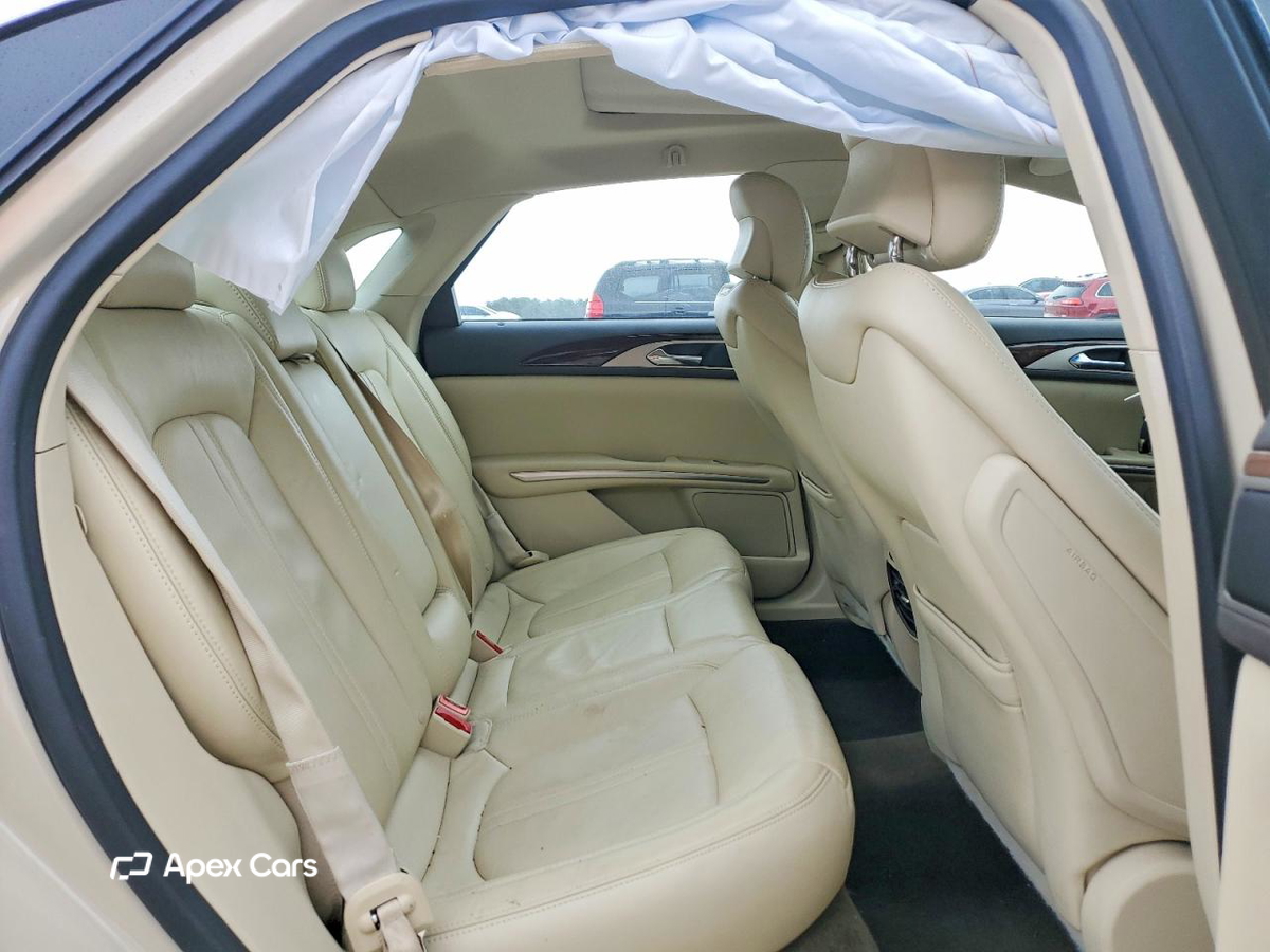 Lincoln MKZ 2015