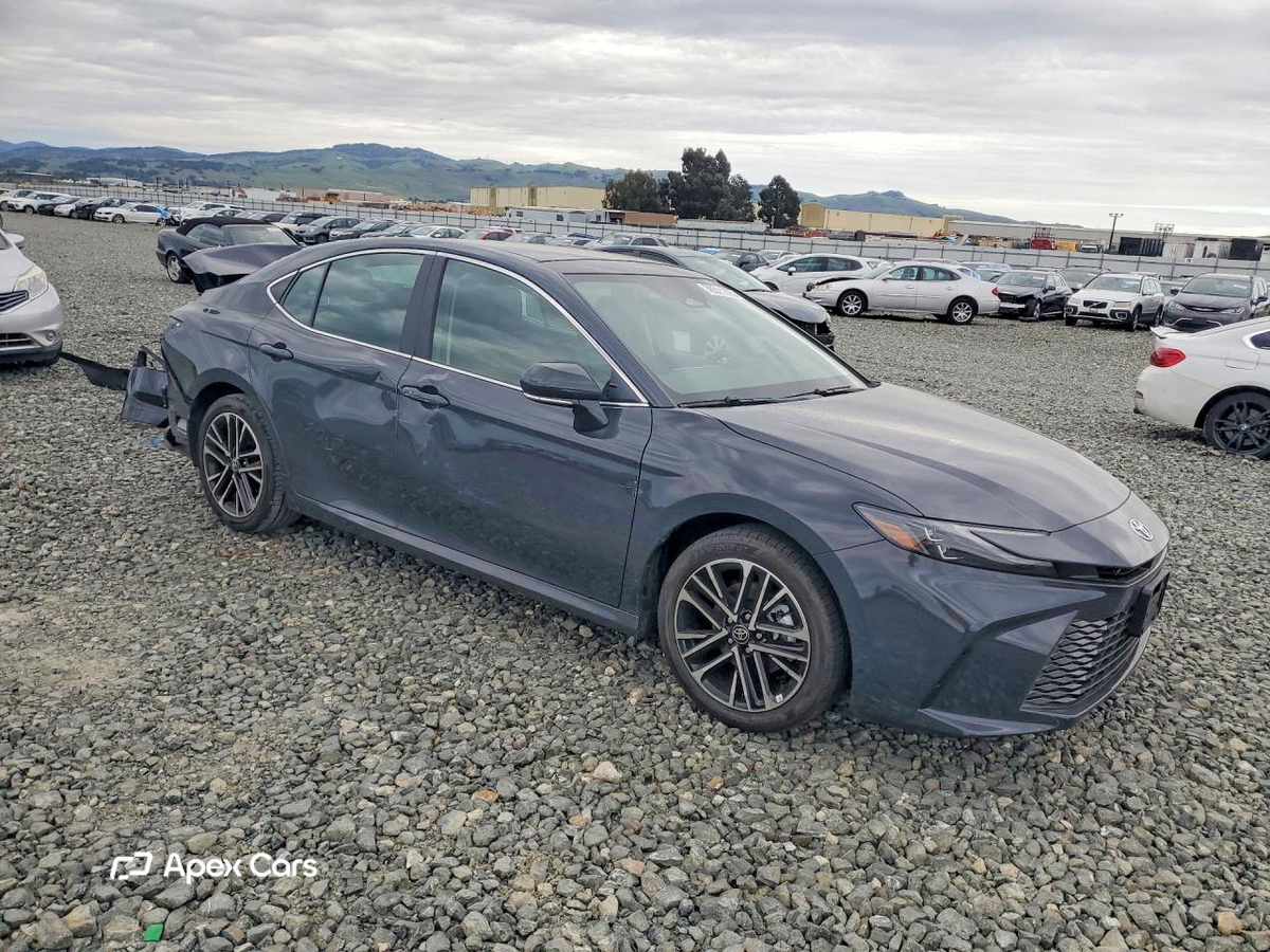 Toyota Camry 2026