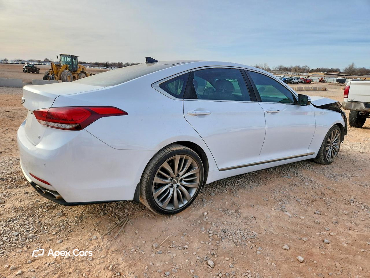 Hyundai Genesis 2015