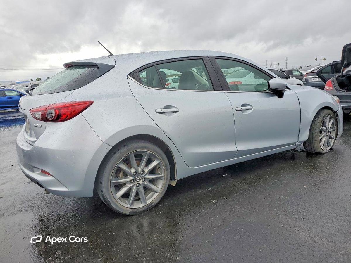 Mazda 3 2018