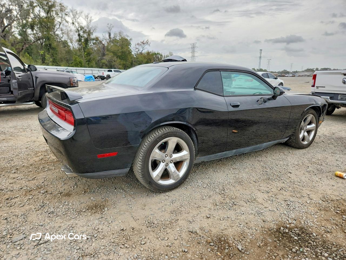 Dodge Challenger 2011