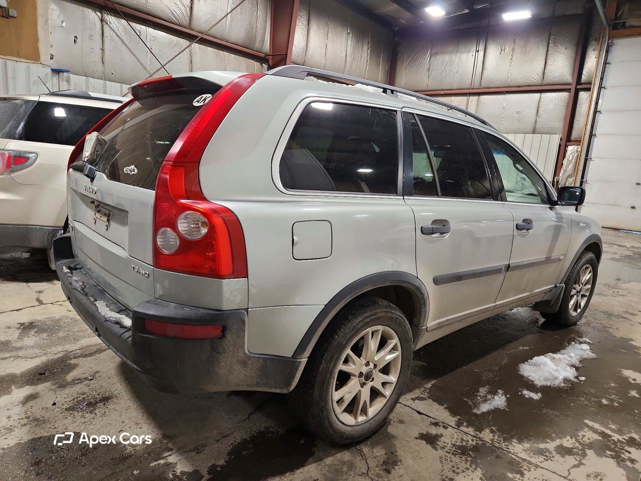 Volvo XC90 2004