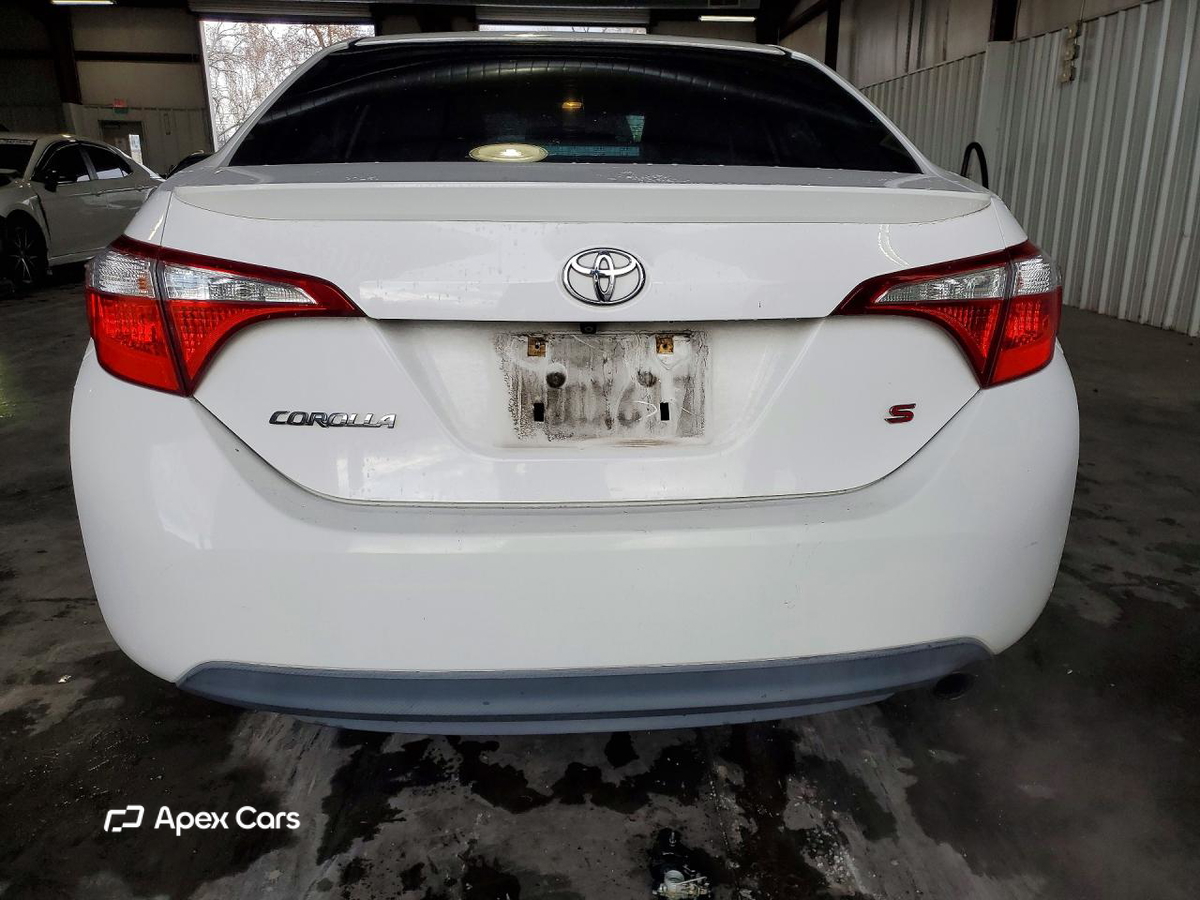 Toyota Corolla 2015