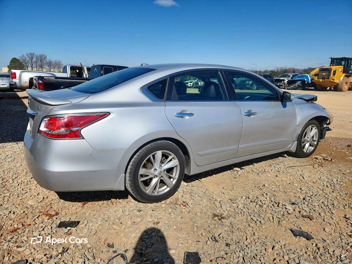 Nissan Altima 2015
