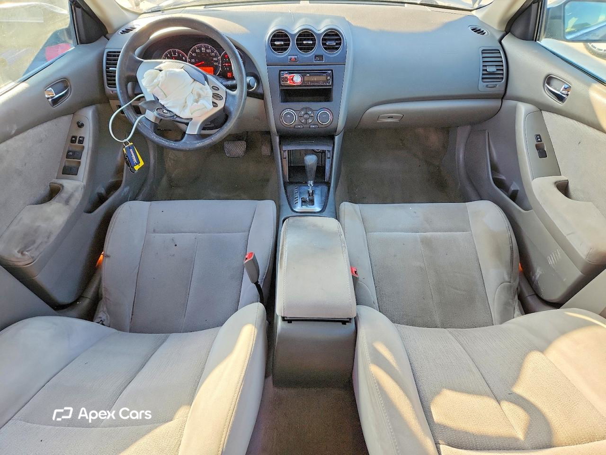 Nissan Altima 2012
