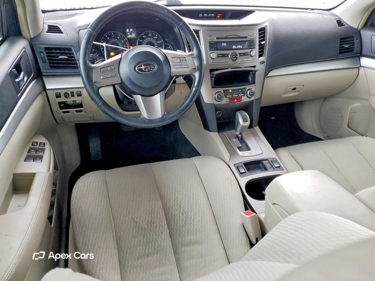 Subaru Outback 2011