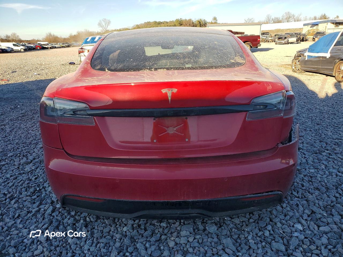 Tesla Model S 2021