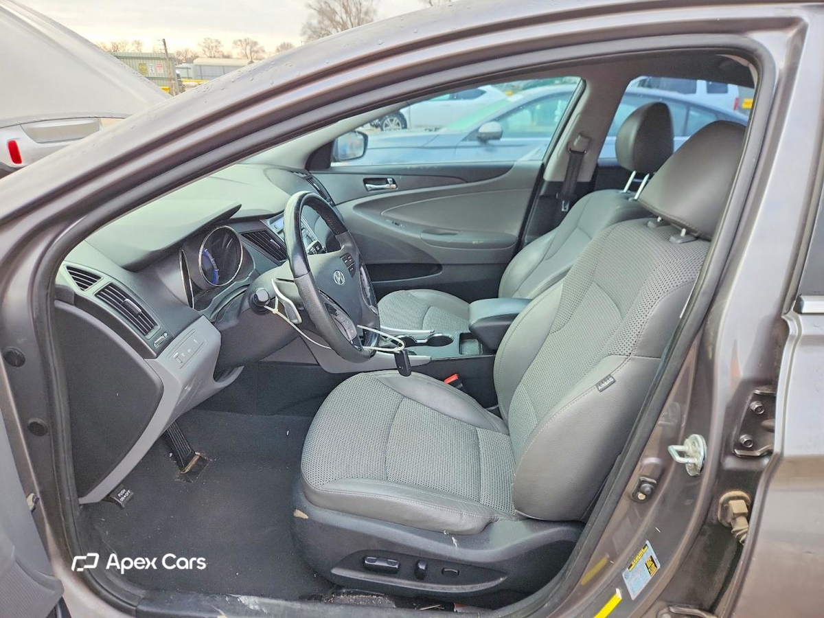 Hyundai Sonata 2011