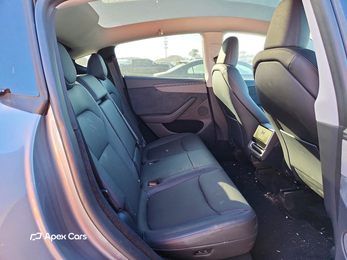 Tesla Model Y 2026
