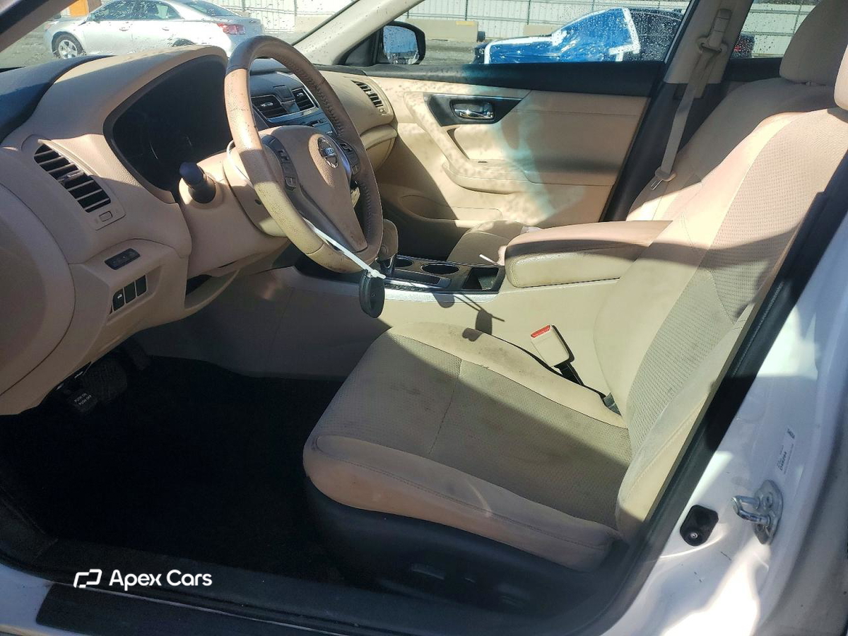 Nissan Altima 2015