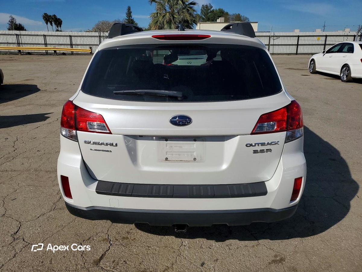 Subaru Outback 2013
