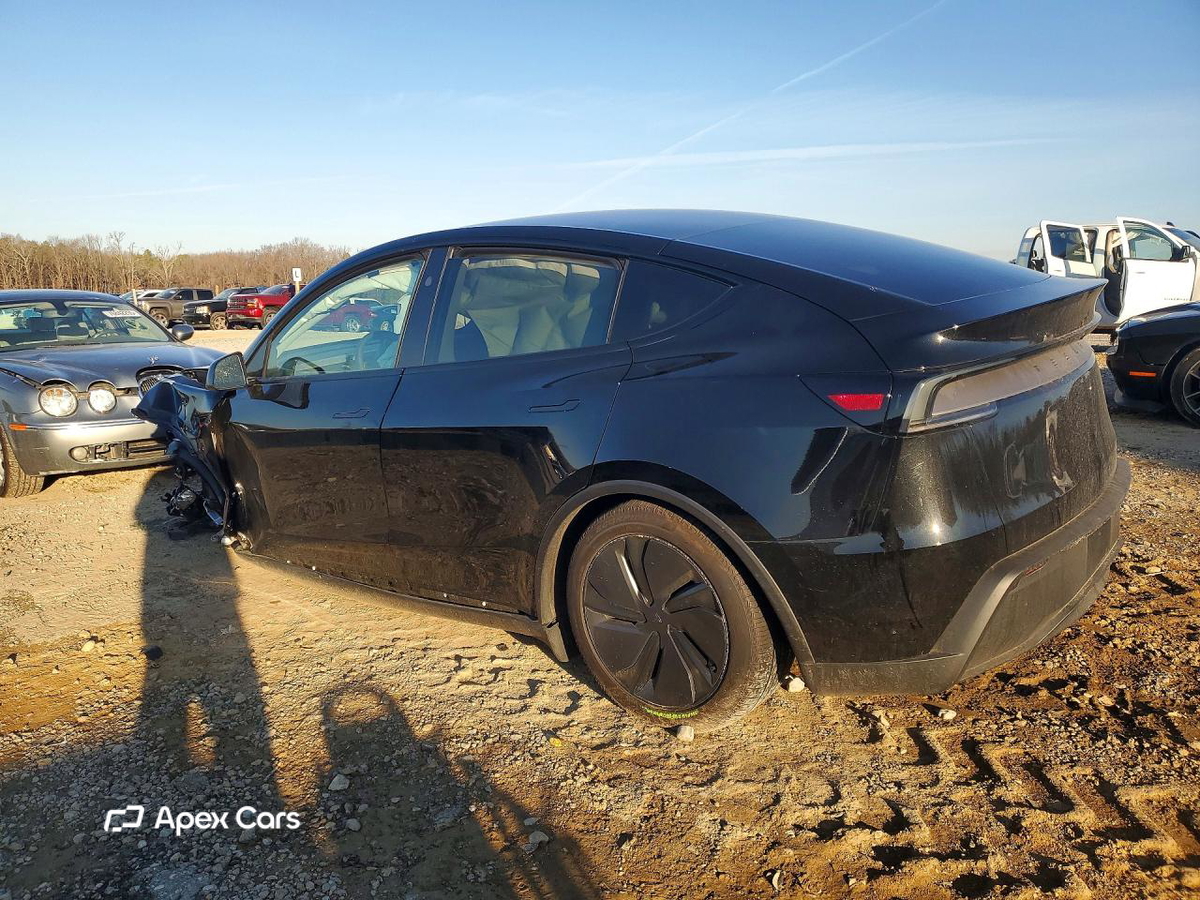 Tesla Model Y 2026