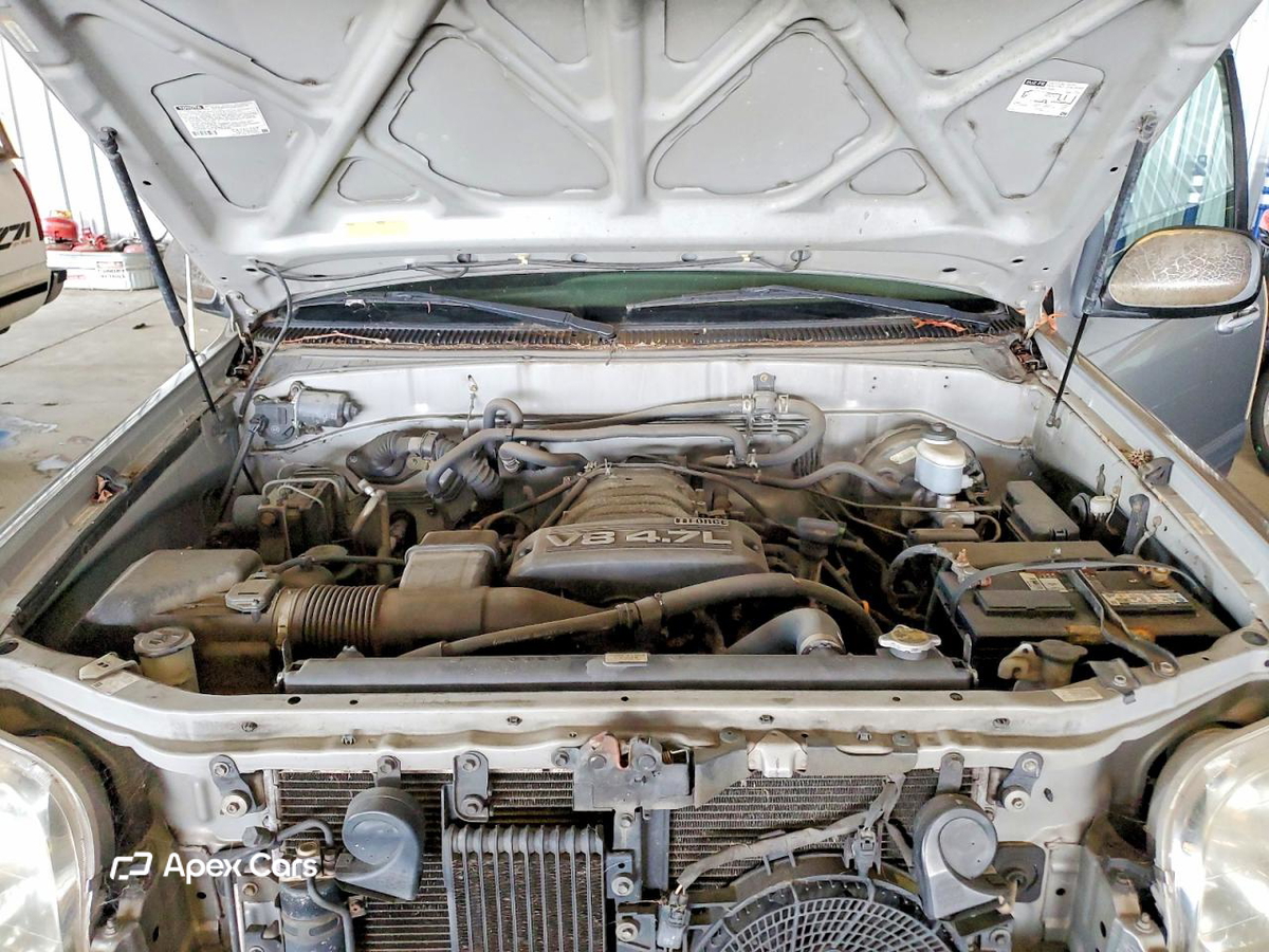 Toyota Sequoia 2004