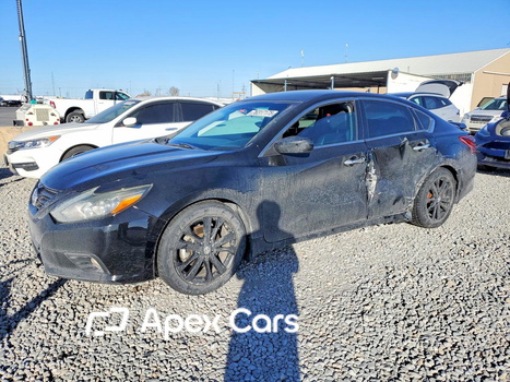 Nissan Altima 2018 - Zdjęcie 1 z 13