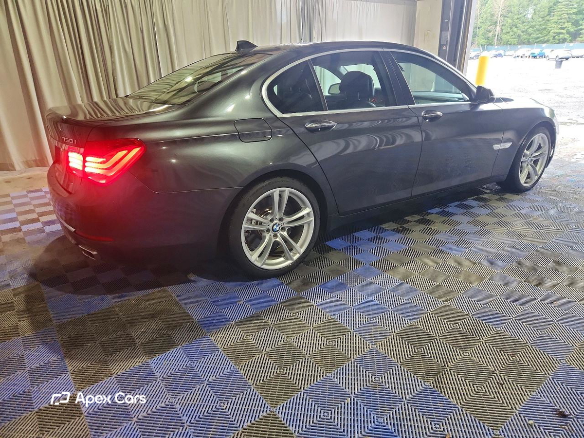 BMW Series 7 2013