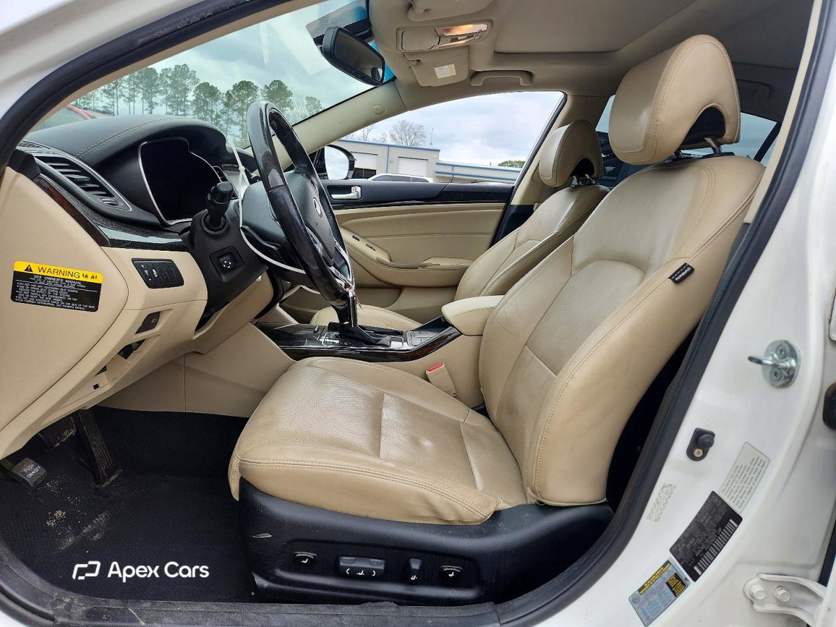 Kia Cadenza 2014