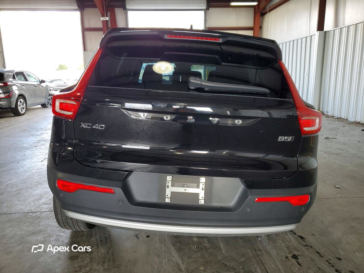 Volvo XC40 2023