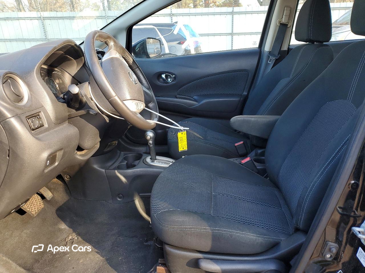 Nissan Versa 2015