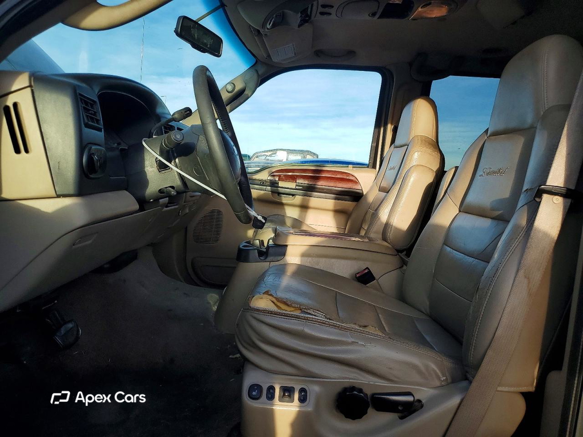 Ford Excursion 2005