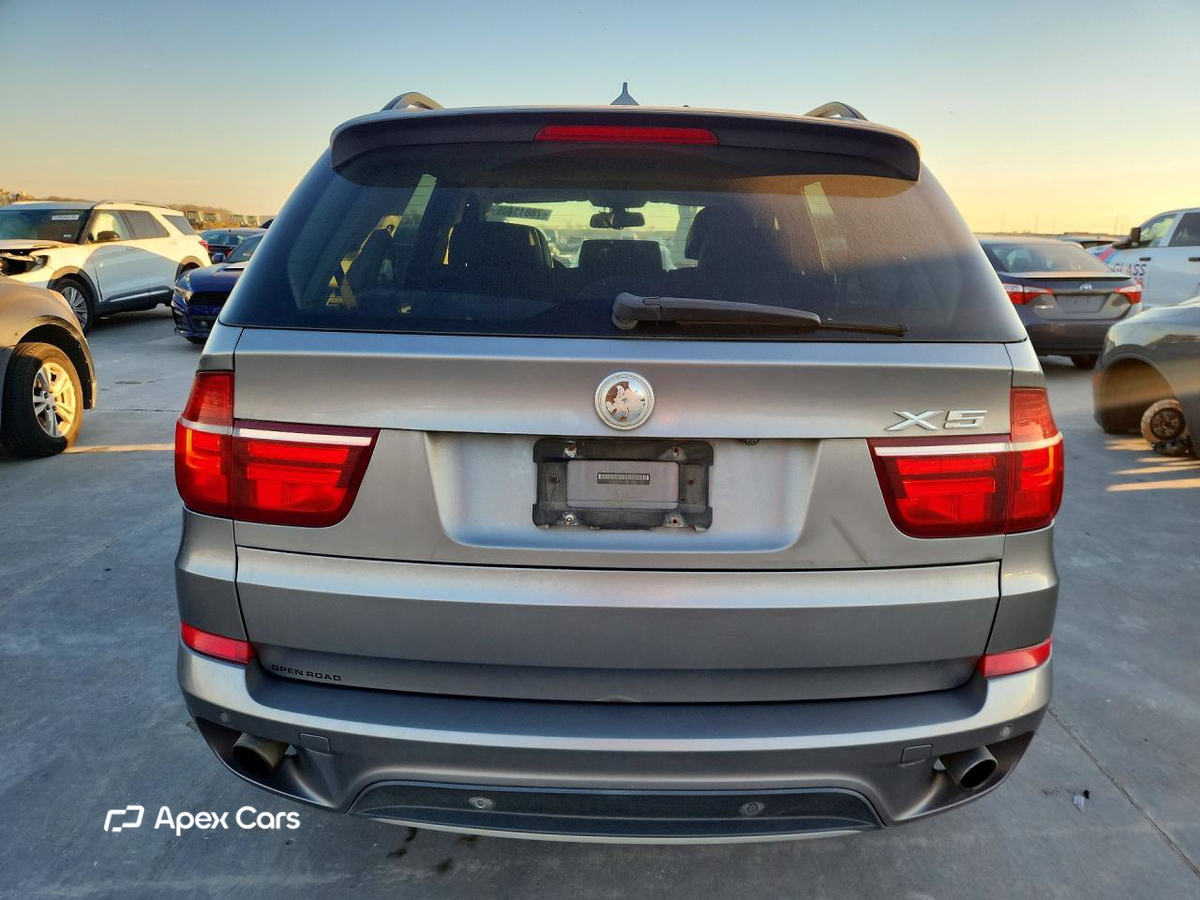 BMW X5 2011