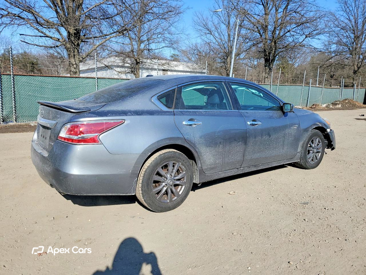 Nissan Altima 2015