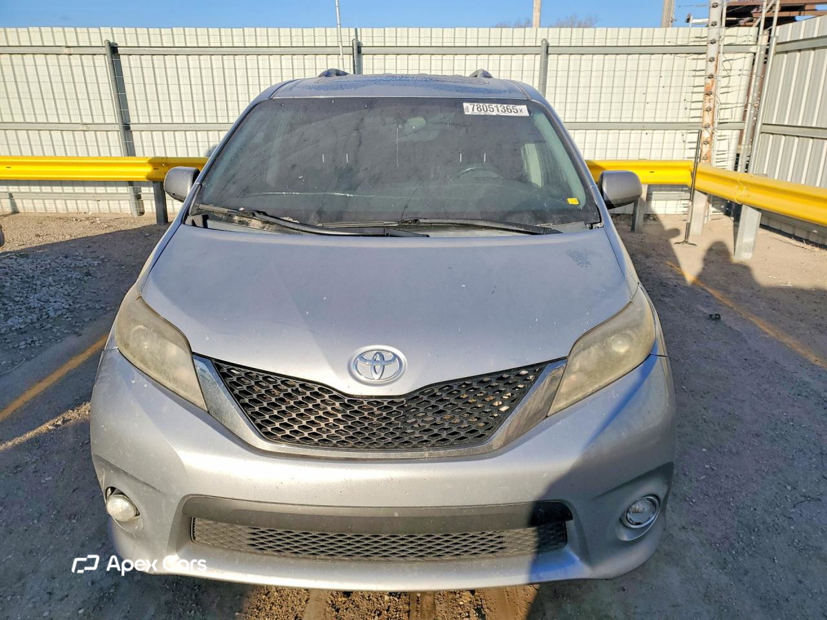 Toyota Sienna 2015