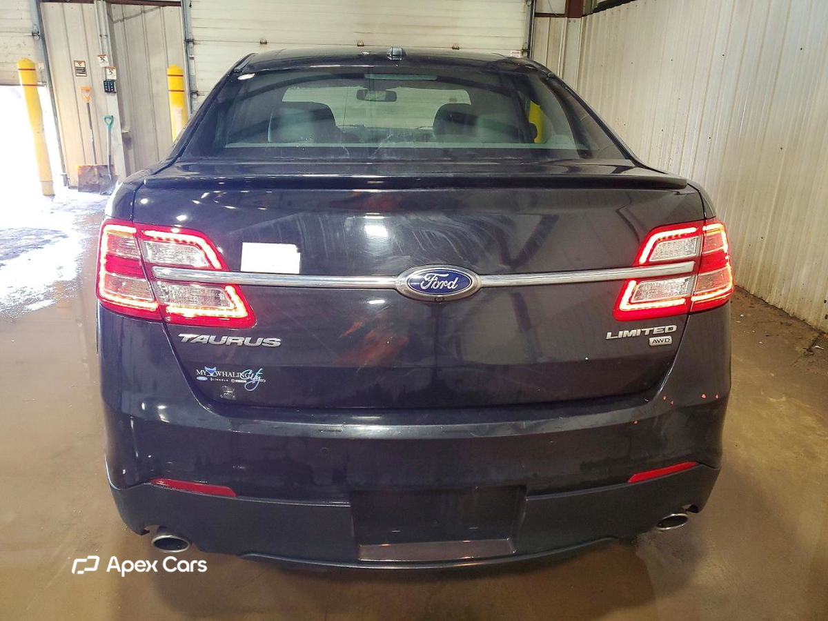 Ford Taurus 2015