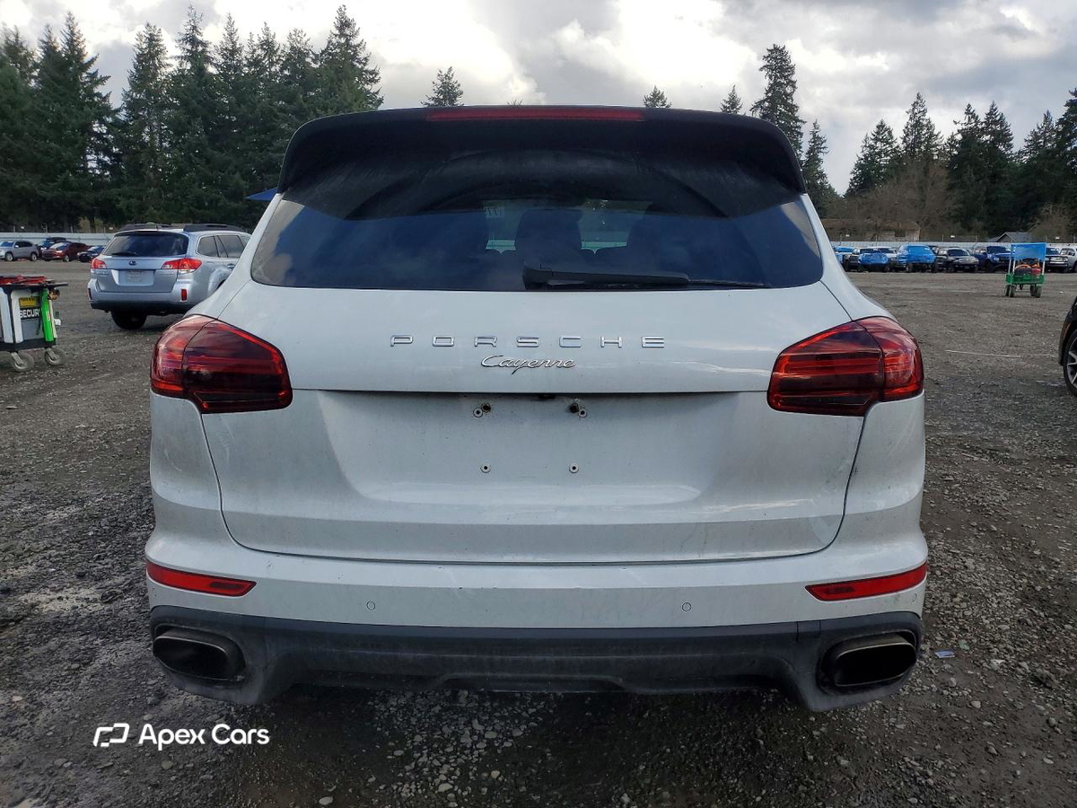 Porsche Cayenne 2016
