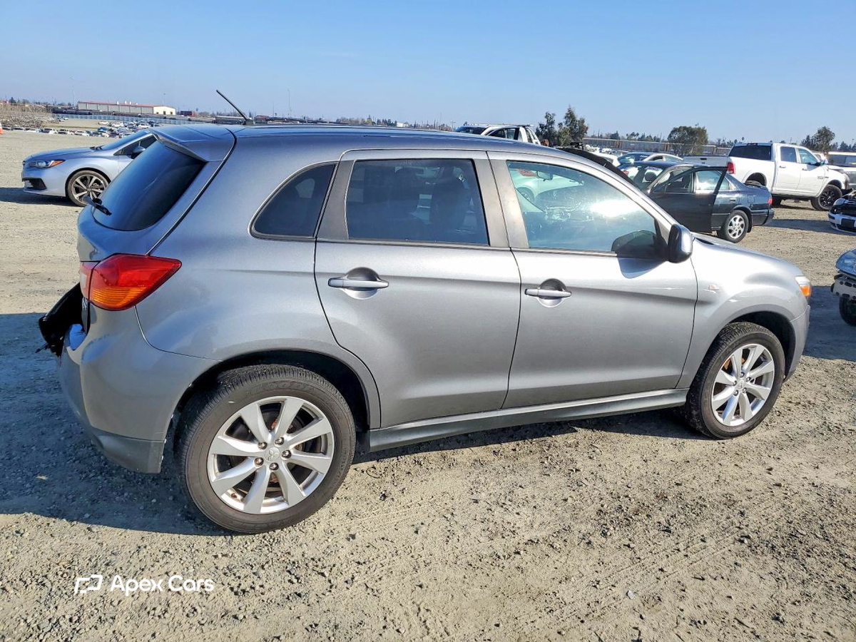 Mitsubishi Outlander 2015
