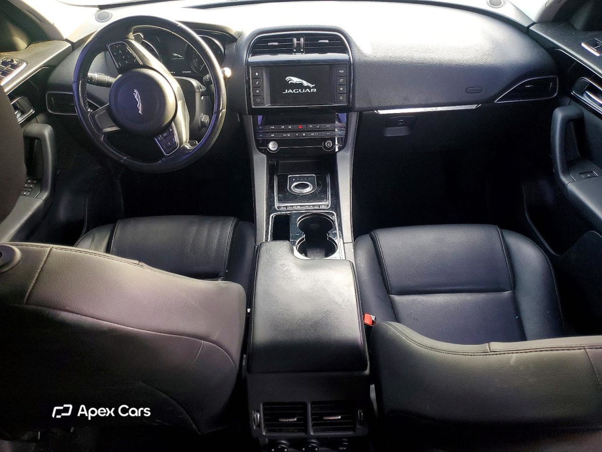 Jaguar F-Pace 2017