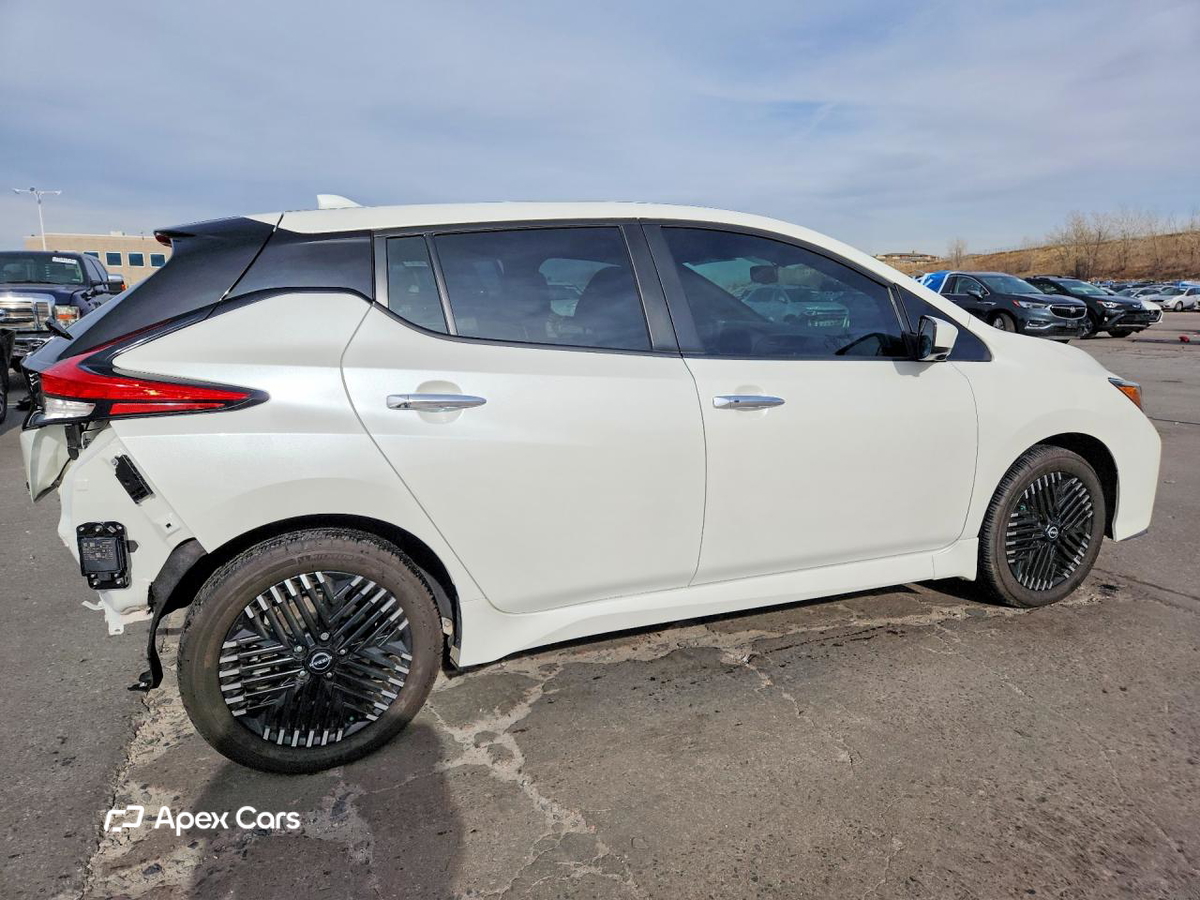 Nissan Leaf 2024