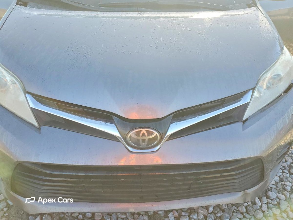 Toyota Sienna 2018
