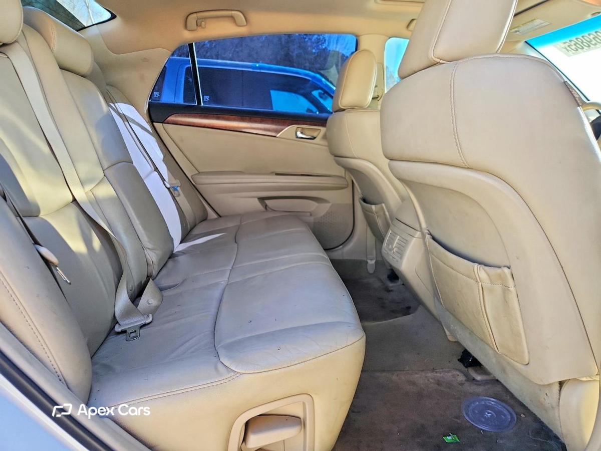 Toyota Avalon 2012