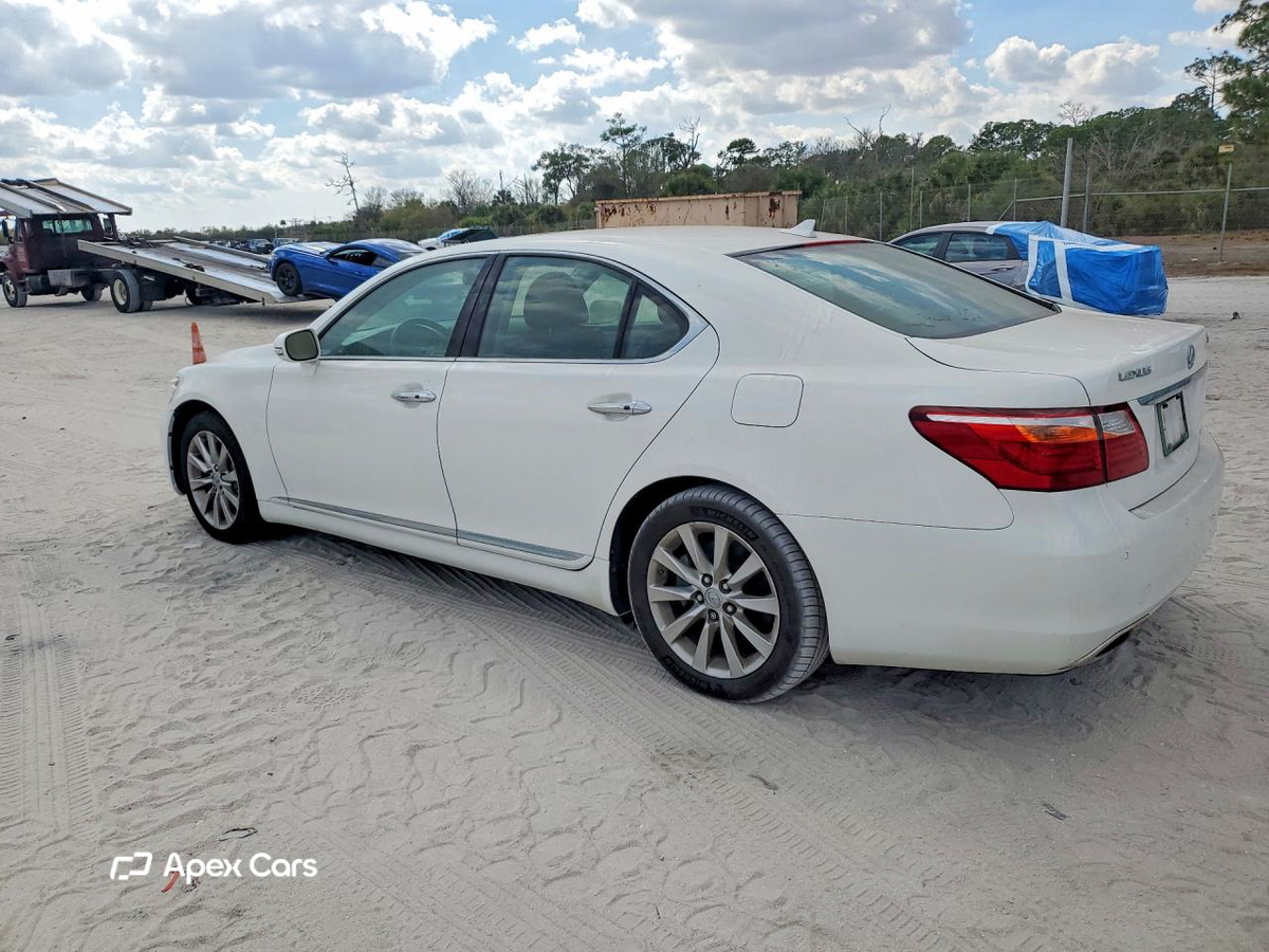 Lexus LS 2011