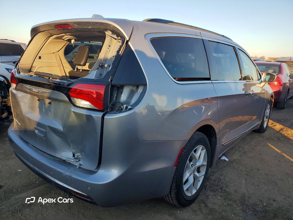 Chrysler Pacifica 2017
