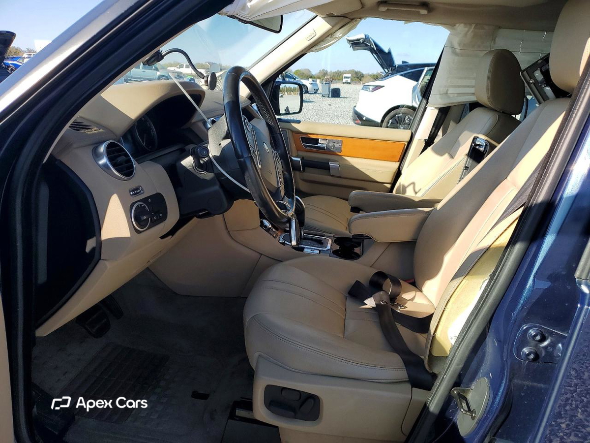 Land Rover LR4 2011