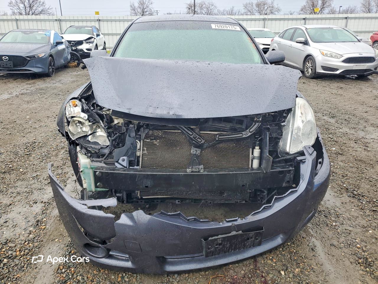 Nissan Altima 2012
