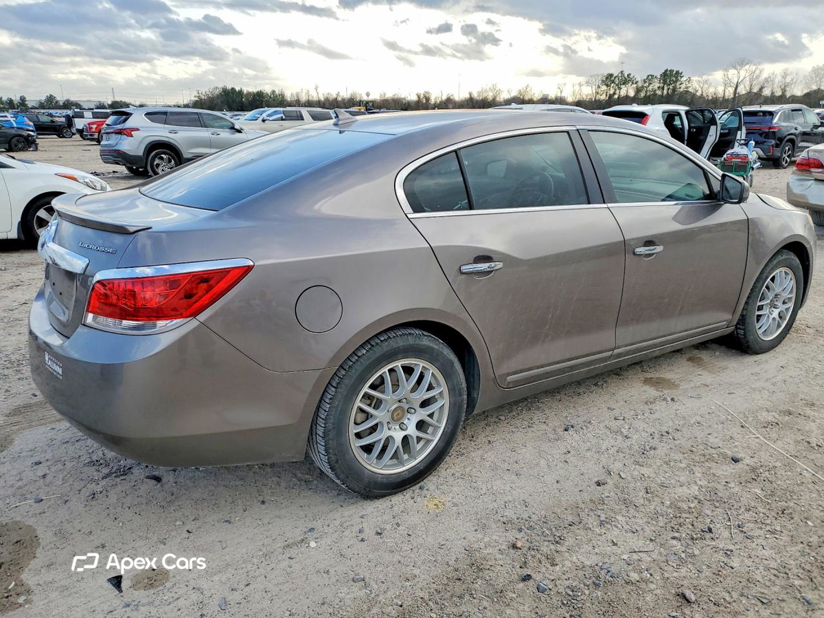 Buick LaCrosse 2011