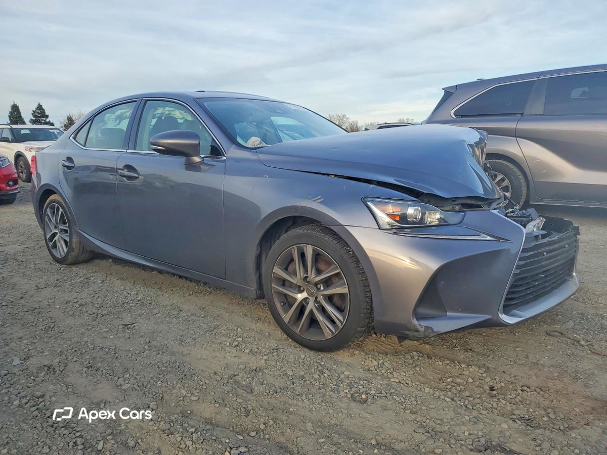 Lexus IS 2020