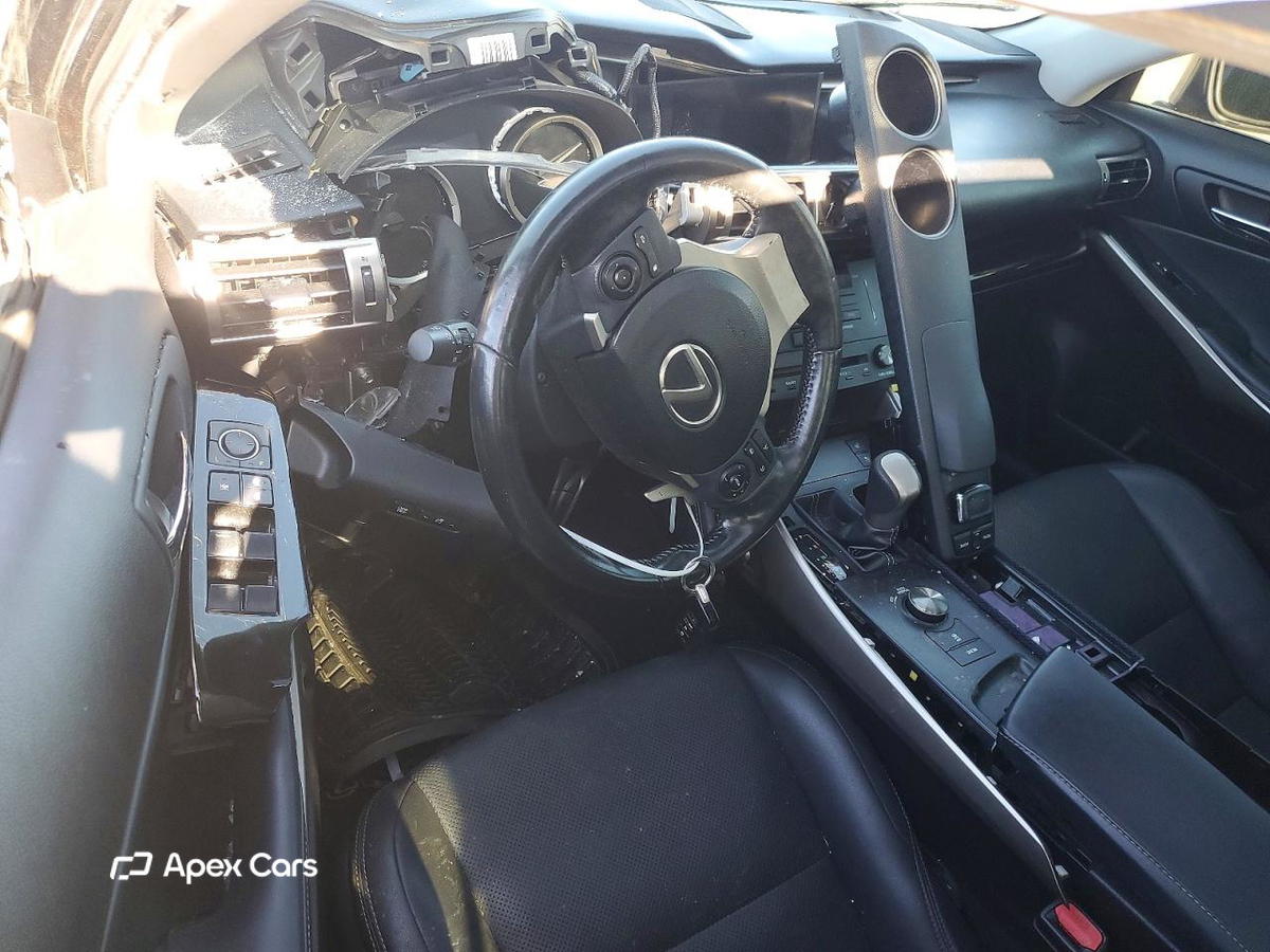 Lexus IS 2015